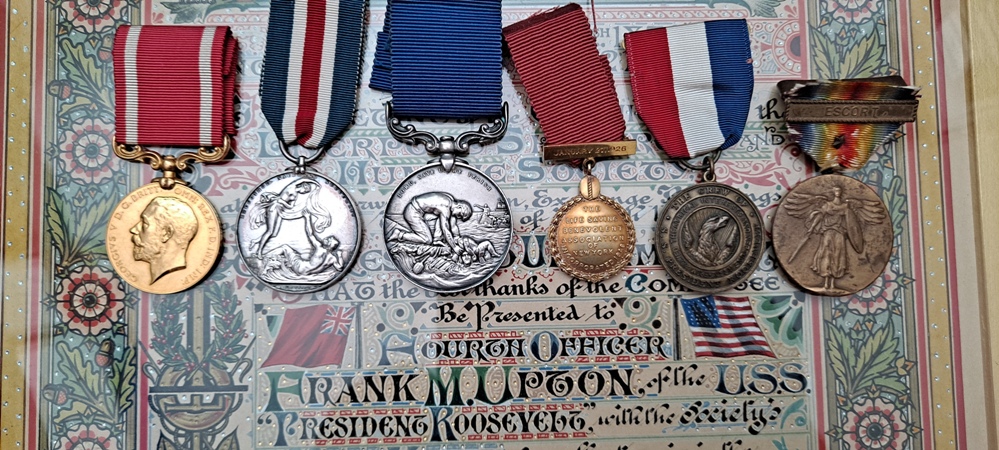 sea gallantry, rescue medal, shipwreck medal, lifesaving medal, 